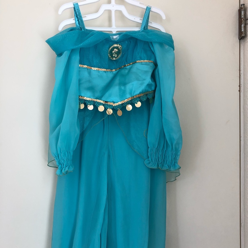 Authentic Disney Store Princess Jasmin Costume